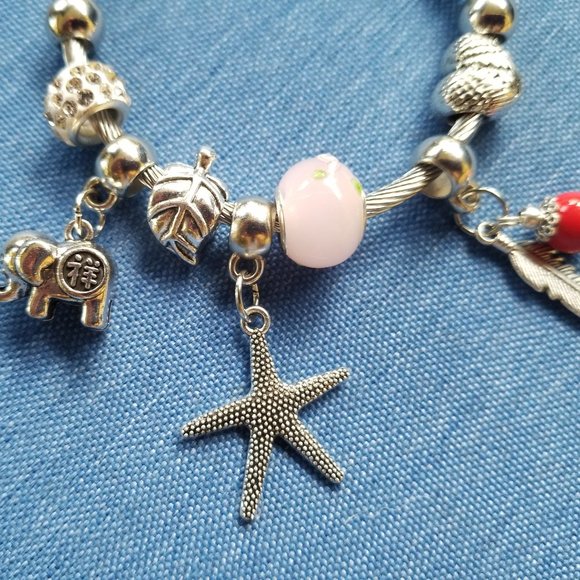 🐘🪶Silver-tone Charm Cable ADJUSTING ONE--SIZE-FITS-MOST Bracelet - NWOT🪶🐘 - Picture 5 of 6